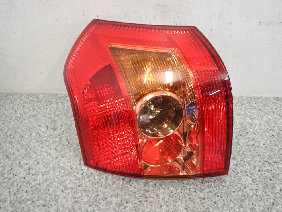 TOYOTA COROLLA E12 HB 04-07 LAMPA TYLNA LEWA 2/7