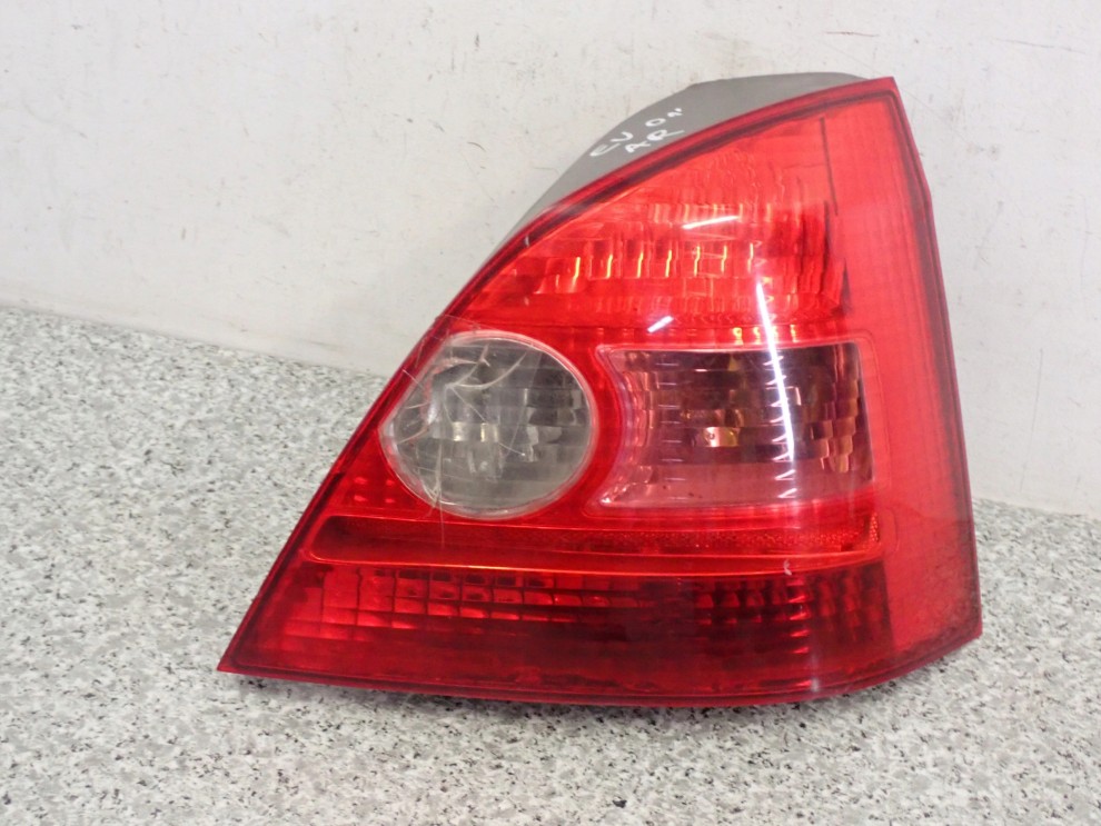 HONDA CIVIC VII 5d 01-03 LAMPA TYLNA PRAWA 2/11