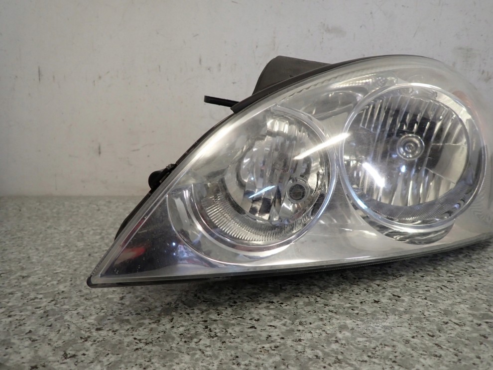 KIA CEED 07-09 LAMPA PRZEDNIA LEWA REFLEKTOR 3/8