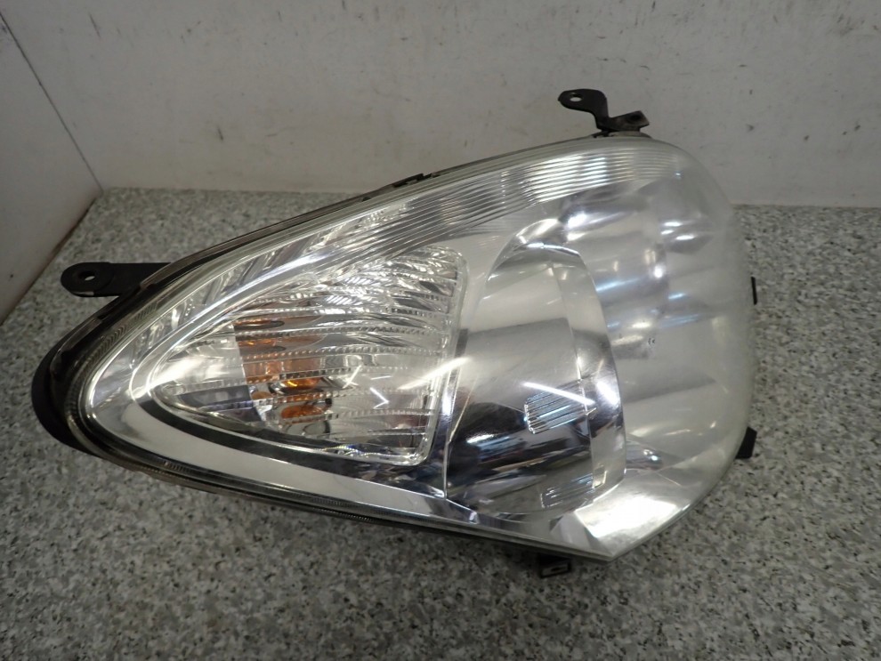 TOYOTA COROLLA VERSO 07- LAMPA PRZEDNIA PRAWA REFLEKTOR PRAWY 7/13