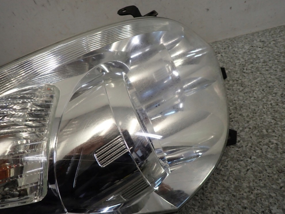 TOYOTA COROLLA VERSO 07- LAMPA PRZEDNIA PRAWA REFLEKTOR PRAWY 8/13