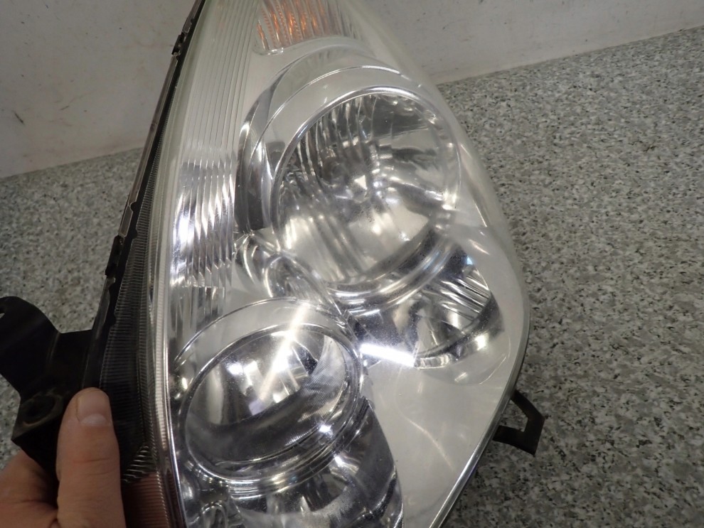 TOYOTA COROLLA VERSO 07- LAMPA PRZEDNIA LEWA REFLEKTOR LEWY 7/11