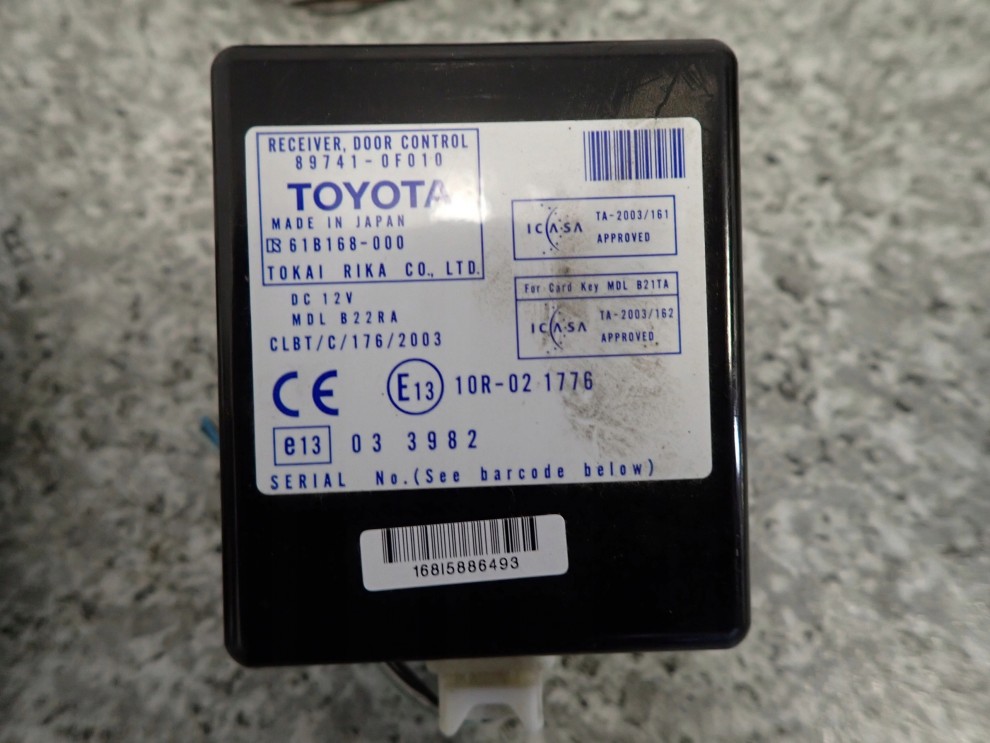 COROLLA VERSO 2.2d 05-09 ZESTAW STARTOWY KOMPUTER KEYLESS 5/9