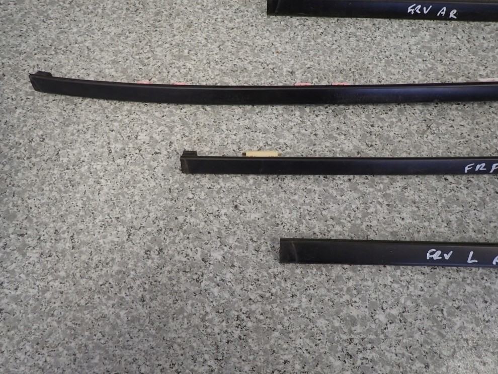 HONDA FR-V FRV 05- LISTWY DACHOWE KOMPLET 2/7
