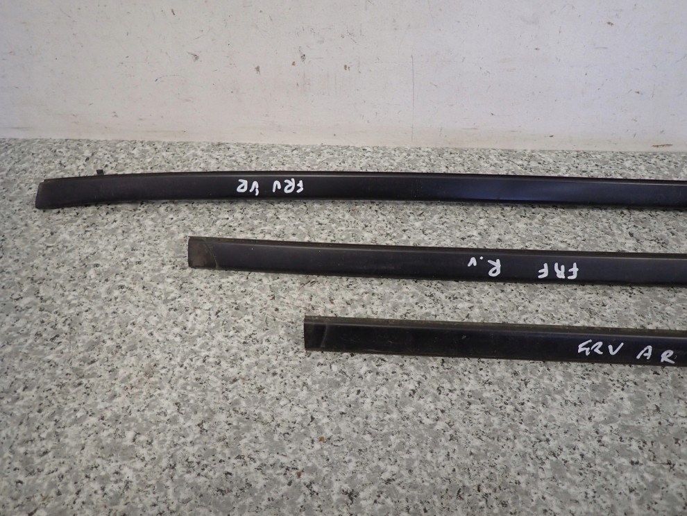 HONDA FR-V FRV 05- LISTWY DACHOWE KOMPLET 4/7