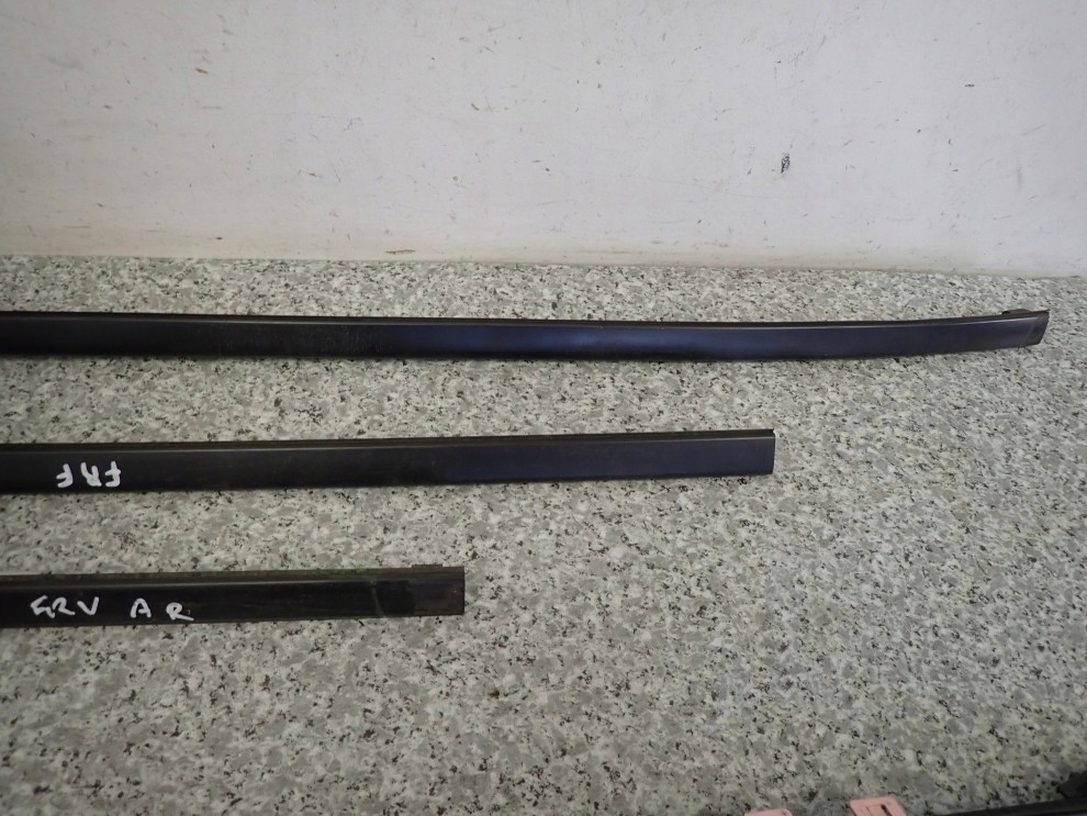HONDA FR-V FRV 05- LISTWY DACHOWE KOMPLET 5/7