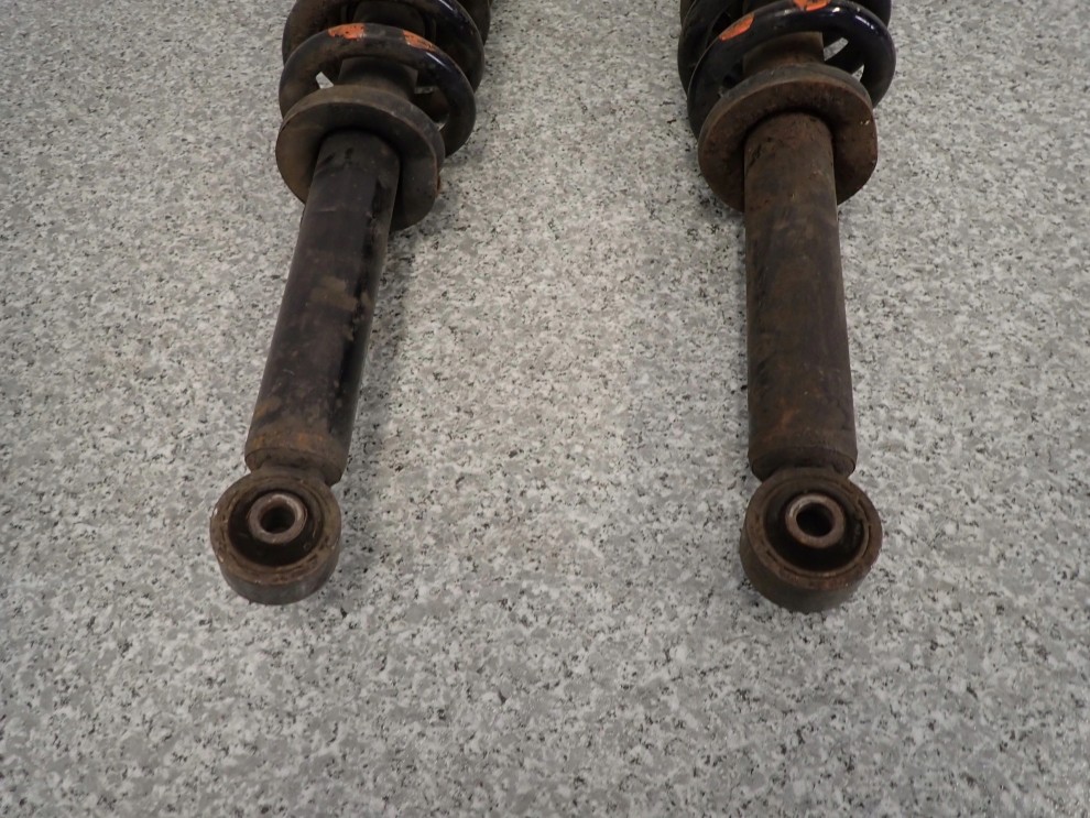 KIA SORENTO 02-05 2.5 CRDI AMORTYZATOR PRZEDNI LEWY LUB PRAWY 3/9