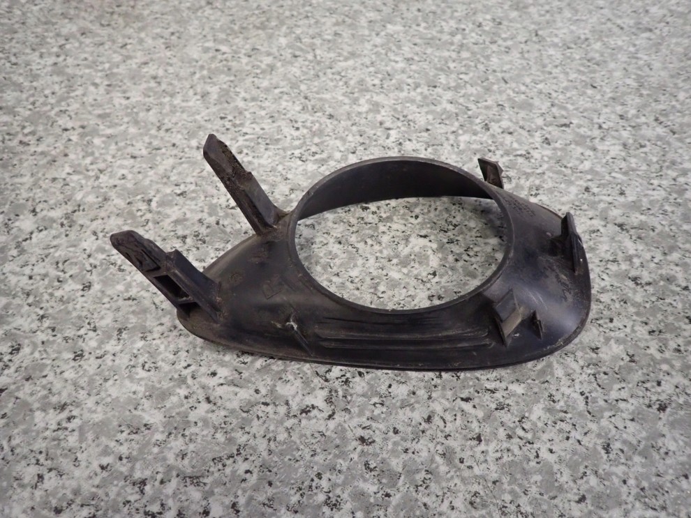 TOYOTA YARIS II 06- KRATKA HALOGENU PRAWA 6/6
