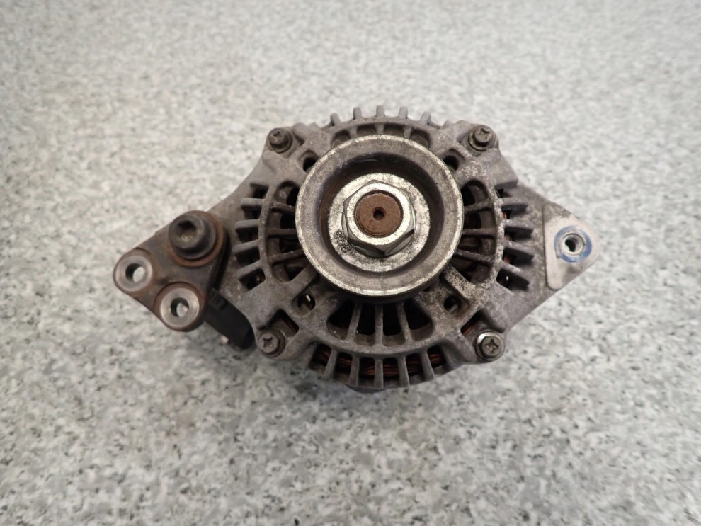 SUZUKI SX4 SEDICI 06-13 1.5i BENZYNA ALTERNATOR 3/7