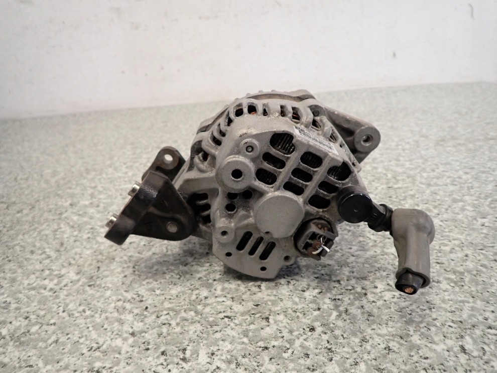 SUZUKI SX4 SEDICI 06-13 1.5i BENZYNA ALTERNATOR 6/7