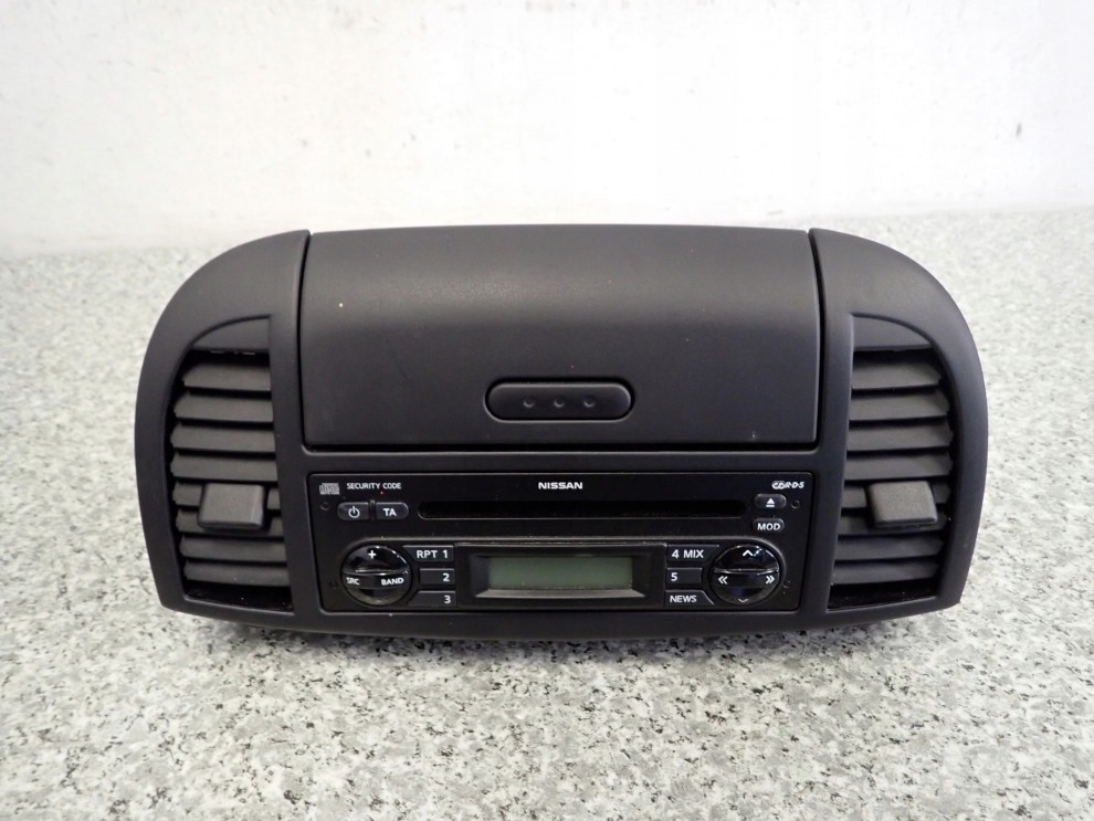 NISSAN MICRA K12 03-10 RADIO SCHOWEK 1/5