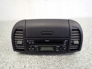 NISSAN MICRA K12 03-10 RADIO SCHOWEK 1/5 MINIATURA