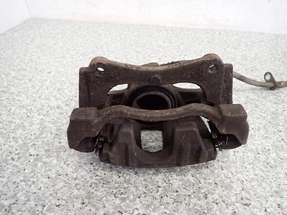 TOYOTA COROLLA VERSO 04-08 ZACISK HAMULCOWY PRZEDNI PRAWY 4/4