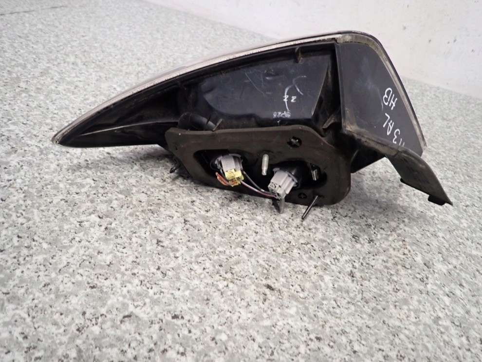 MAZDA 3 MAZDA3 HB 06- LAMPA TYLNA PRAWA LIFT 5/8