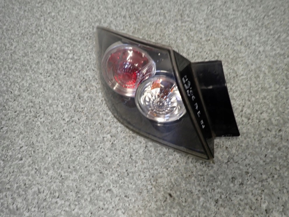 MAZDA 3 MAZDA3 HB 06- LAMPA TYLNA LEWA LIFT 3/7