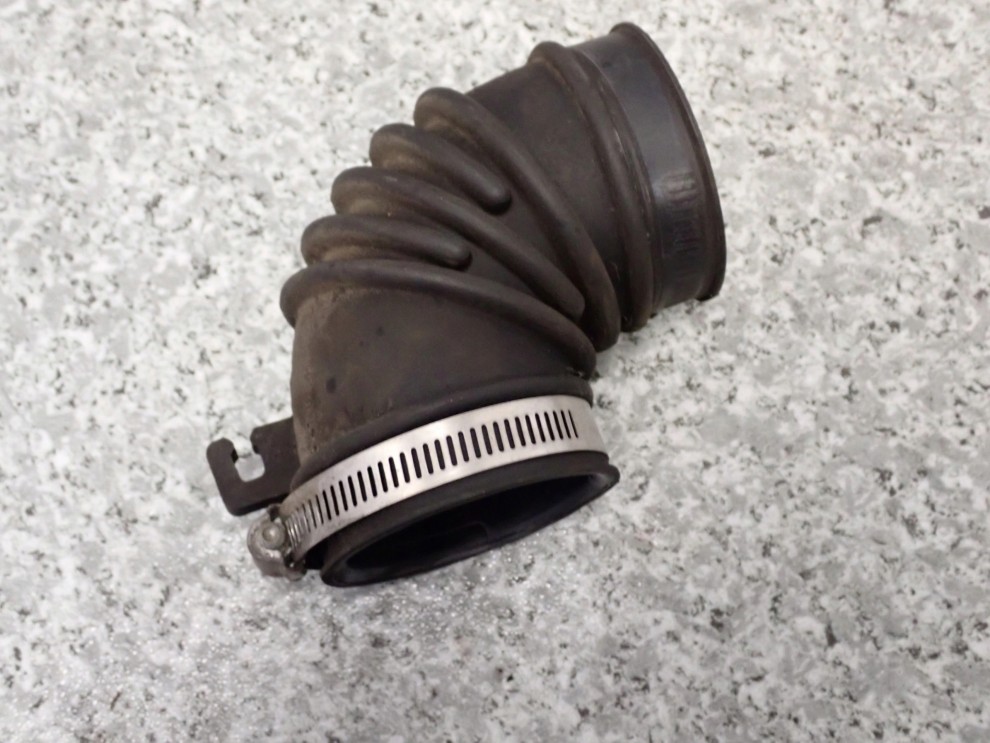 SUZUKI SWIFT MK6 1.3 04- RURA POWIETRZA PRZEWÓD DOLOT KOLANKO 2/5