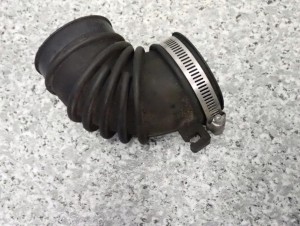 SUZUKI SWIFT MK6 1.3 04- RURA POWIETRZA PRZEWÓD DOLOT KOLANKO 5/5 MINIATURA