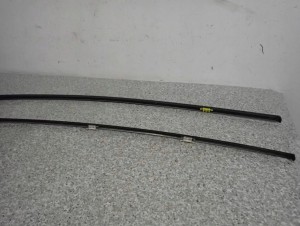 HYUNDAI IX20 HB 5D 09- LISTWA DACHOWA LEWA LUB PRAWA 6/6 MINIATURA