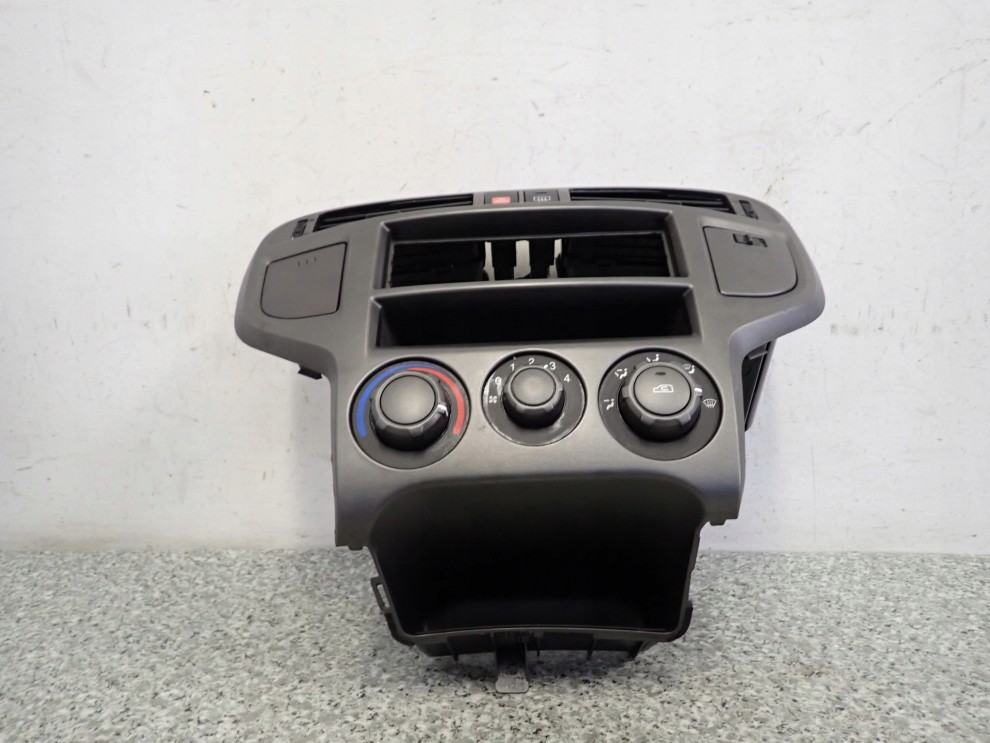 HYUNDAI MATRIX 02-10 PANEL NAWIEWU KRATKA RADIA 6/9