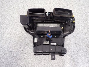HYUNDAI MATRIX 02-10 PANEL NAWIEWU KRATKA RADIA 7/9 MINIATURA