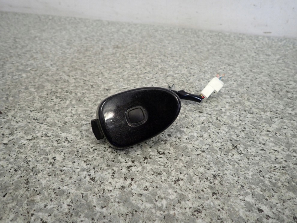 TOYOTA YARIS II 06- KLAMKA SWITCH KLAPY BAGAŻNIKA KEYLESS 2/4