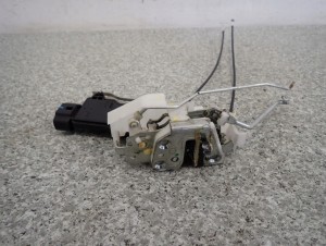SUZUKI ALTO 09- PIXO ZAMEK DRZWI PRZEDNI LEWY 4/5 MINIATURA