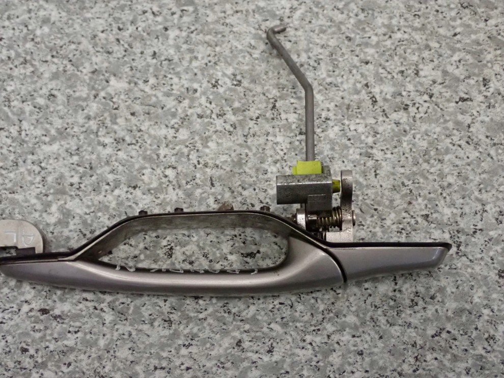 MITSUBISHI GRANDIS 03-11 KLAMKA TYLNA PRAWA 4/8