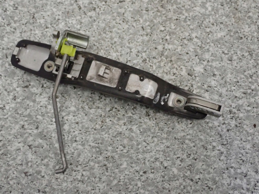 MITSUBISHI GRANDIS 03-11 KLAMKA TYLNA PRAWA 7/8