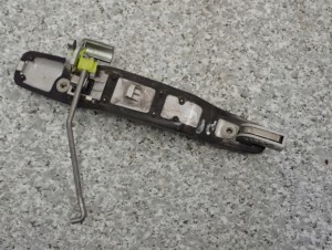 MITSUBISHI GRANDIS 03-11 KLAMKA TYLNA PRAWA 7/8 MINIATURA
