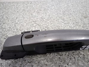 GRAND VITARA II 05-12 KLAMKA PRAWA PRZEDNIA KEYLESS 3/5 MINIATURA