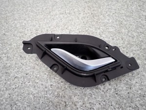 HYUNDAI IX20 HB 5D 09- KLAMKA WEWNĘTRZNA PRZEDNIA PRAWA