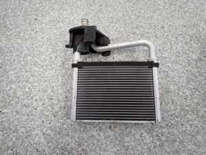 SUZUKI ALTO NISSAN PIXO 09- NAGRZEWNICA RADIATOR 5/6 MINIATURA