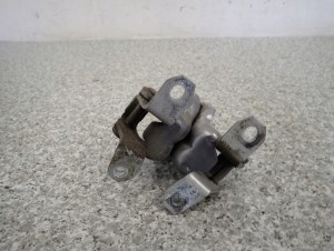 SUZUKI SX4 06-12 ZAWIASY DRZWI PRZEDNICH LEWYCH KOMPLET 4/4 MINIATURA