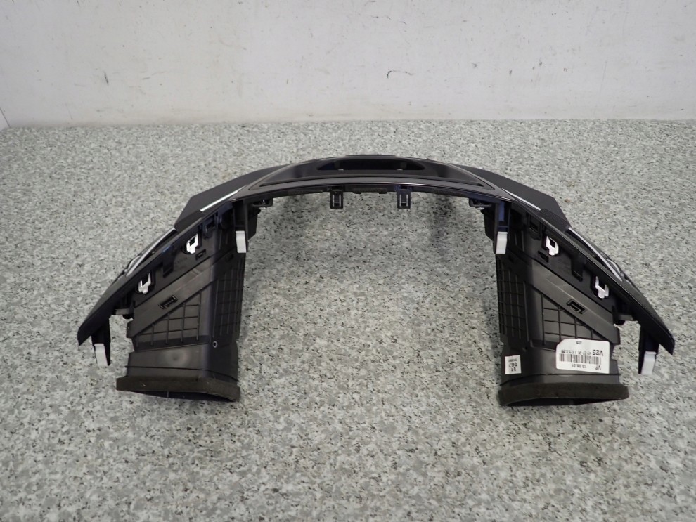 HYUNDAI i40 11-15 RAMKA RADIA KRATKA NAWIEWU 4/7