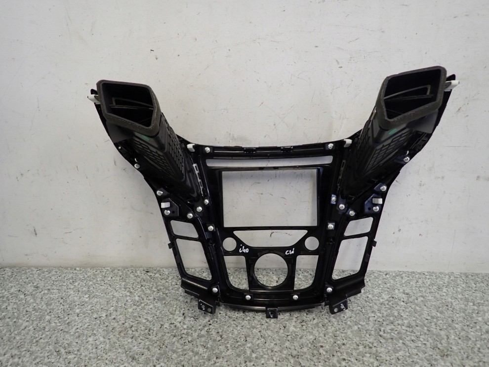 HYUNDAI i40 11-15 RAMKA RADIA KRATKA NAWIEWU 7/7