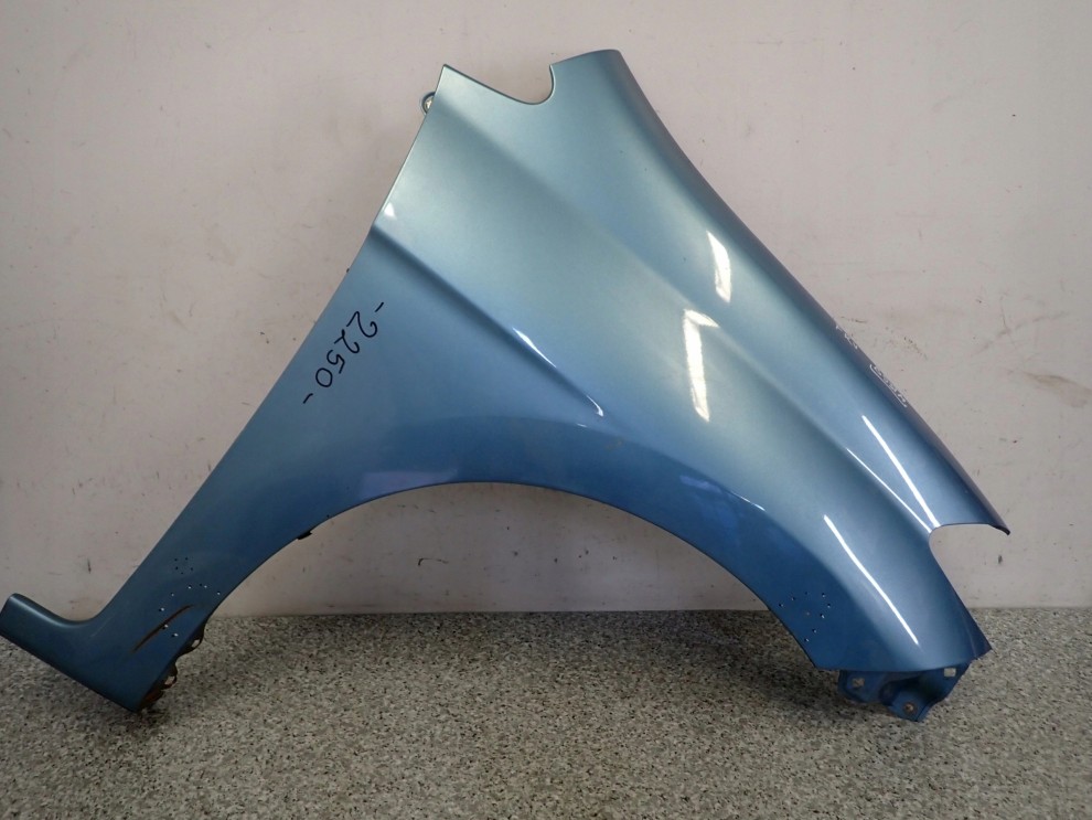 HONDA FR-V FRV BŁOTNIK PRZEDNI PRAWY B531M 1/16