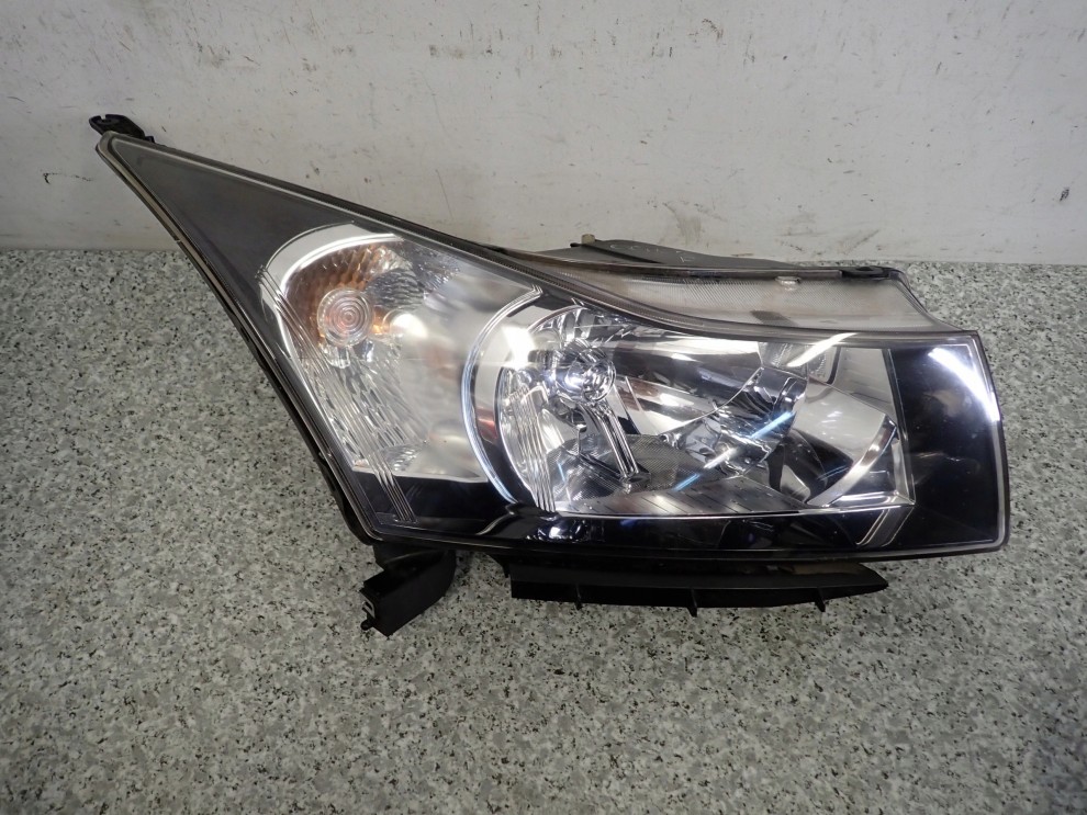 CHEVROLET CRUZE 08- LAMPA PRZEDNIA PRAWA REFLEKTOR 2/7