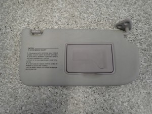 HYUNDAI TUCSON 04- DASZEK PRZECIWSŁONECZNY PRAWY