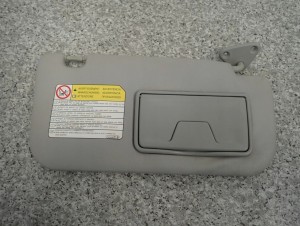 MITSUBISHI LANCER VIII 08- DASZEK PRZECIWSŁONECZNY PRAWY