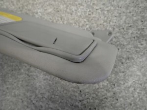 MITSUBISHI LANCER VIII 08- DASZEK PRZECIWSŁONECZNY PRAWY 4/6 MINIATURA