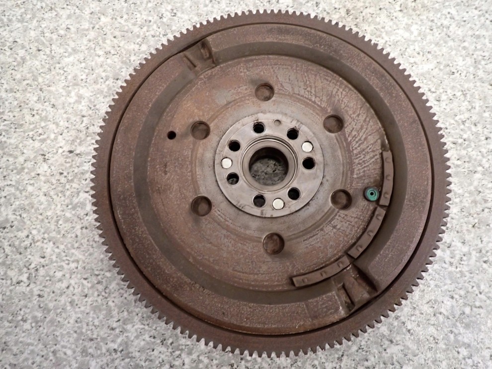 NISSAN PULSAR 1.5 DCI 14-18 KOŁO ZAMACHOWE DWUMASOWE 4/5