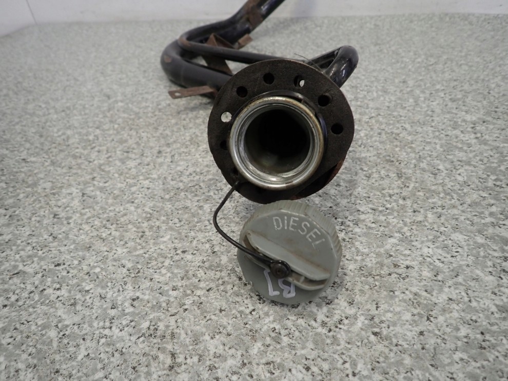 MAZDA 323 BJ DIESEL RURA WLEWU PALIWA 3/8