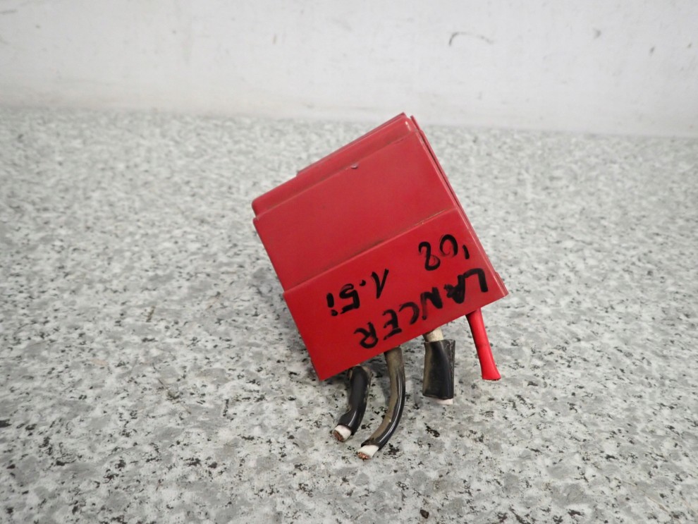 MITSUBISHI LANCER VIII 1.5i 08- KLEMA PLUSOWA 1/4
