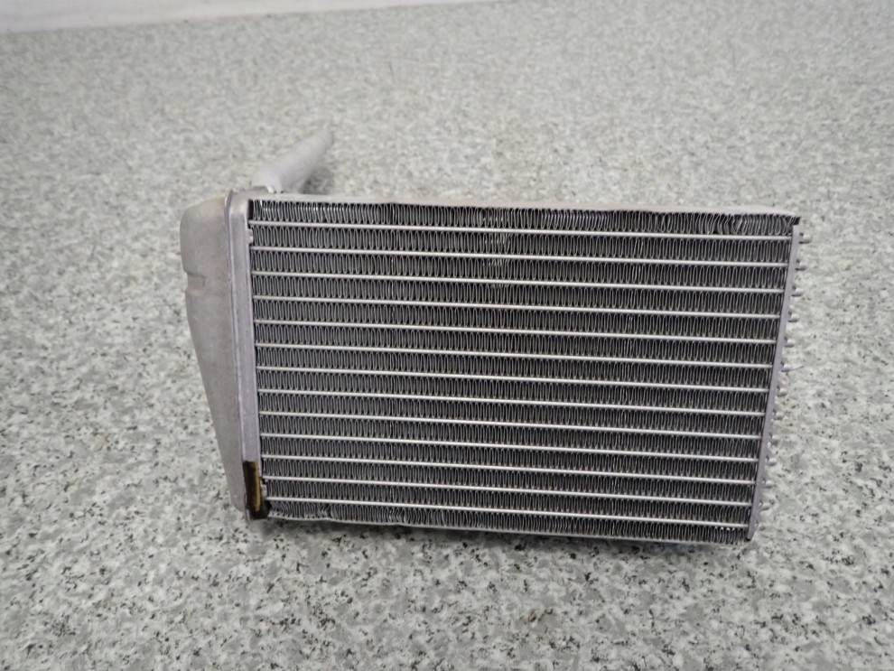 TOYOTA AYGO 05-12 NAGRZEWNICA RADIATOR 1/7