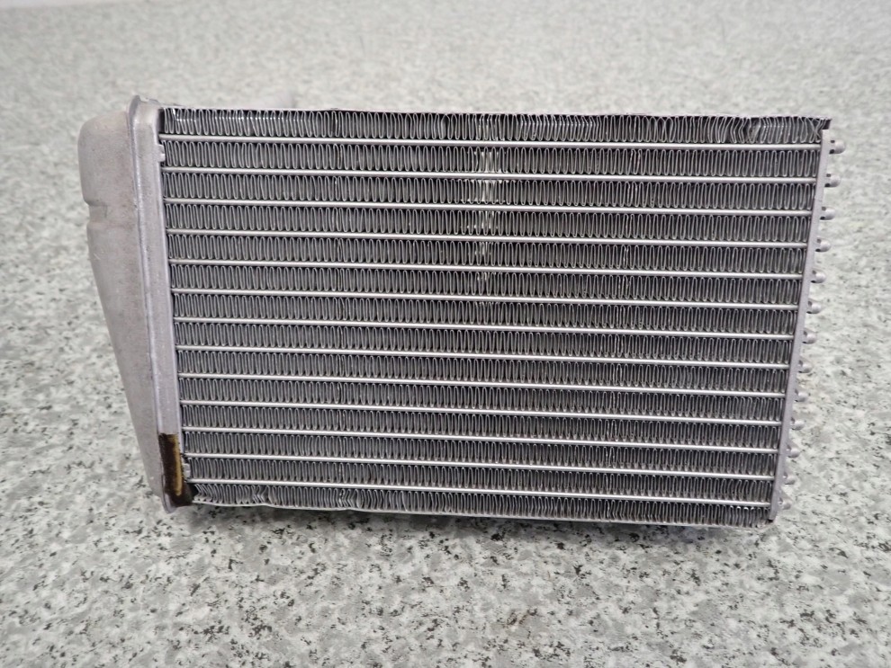 TOYOTA AYGO 05-12 NAGRZEWNICA RADIATOR 2/7