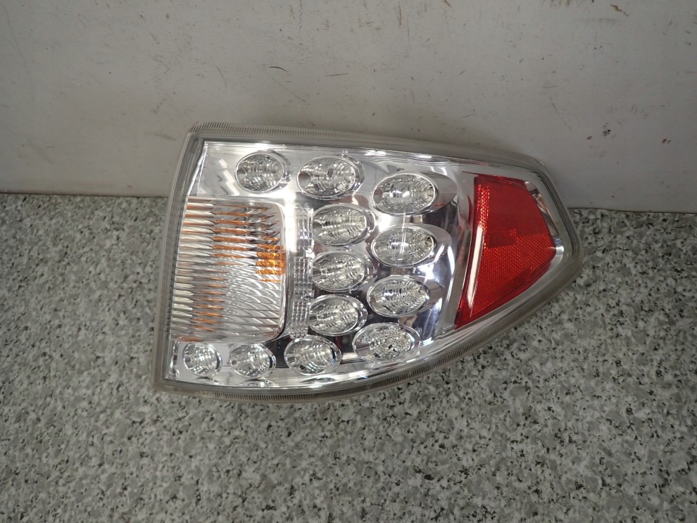 SUBARU IMPREZA III GH 07- LAMPA TYLNA PRAWA LED ZEWNĘTRZNA 2/6