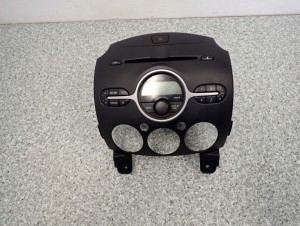 MAZDA2 MAZDA 2 II 09- DE RADIO 2/5 MINIATURA