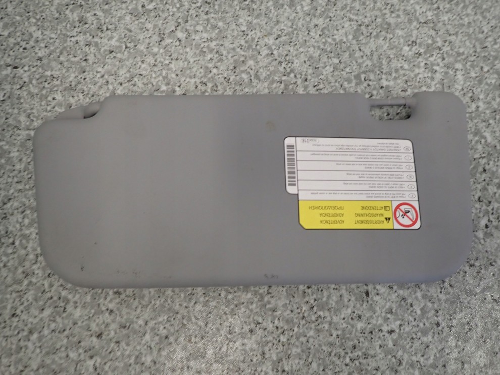 MITSUBISHI COLT 04- DASZEK PRZECIWSŁONECZNY PRAWY 3/3