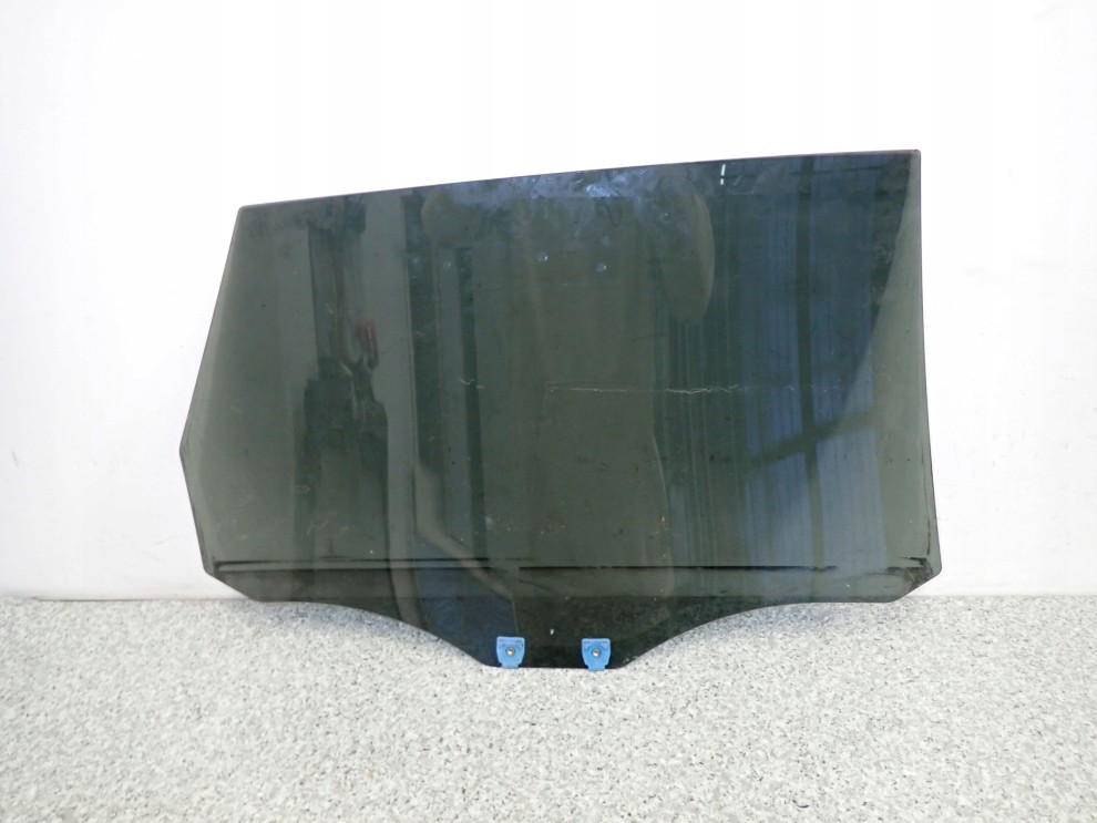 MITSUBISHI GRANDIS 03-11 SZYBA TYLNA LEWA 3/3