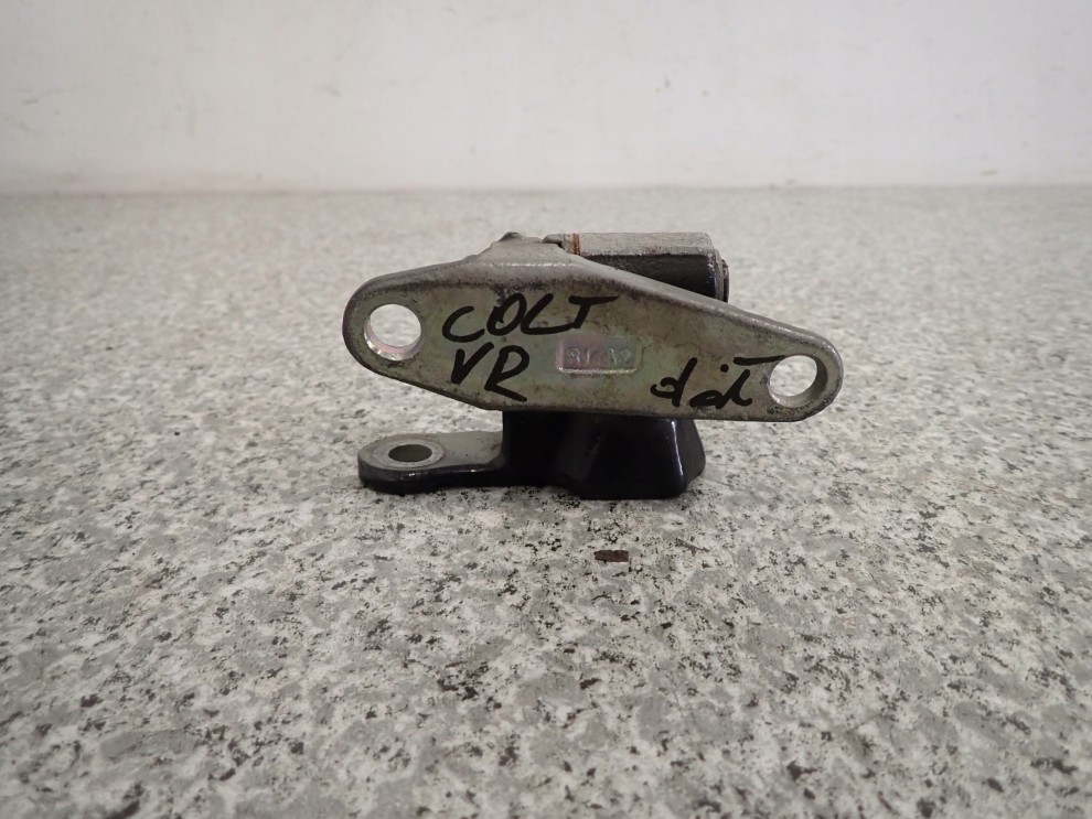 MITSUBISHI COLT 04- ZAWIAS DRZWI PRZEDNI PRAWY DOLNY 1/5